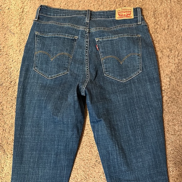 Levi’s 721 High Rise Skinny Ankle Jeans - Picture 6 of 6